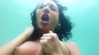 Hardcore homemade sex tape with a captivating Latina